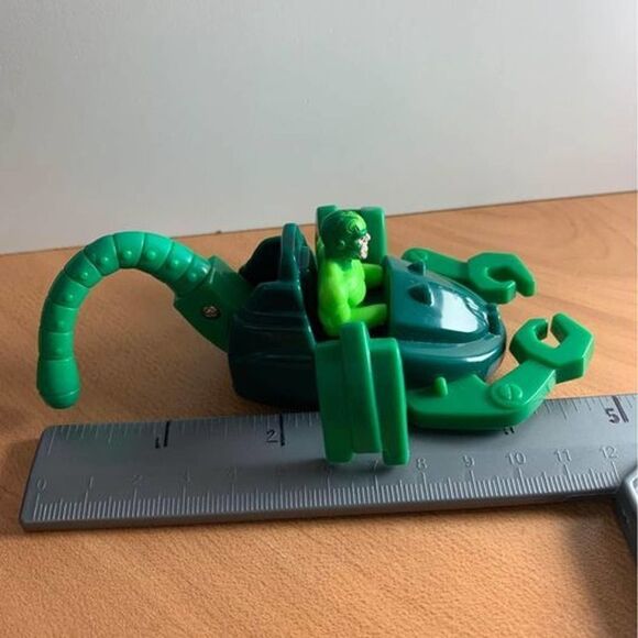 1995 Marvel Comics McDonalds Happy Meal Toy Spiderman Stingstriker Scorpion Car - Picture 7 of 7